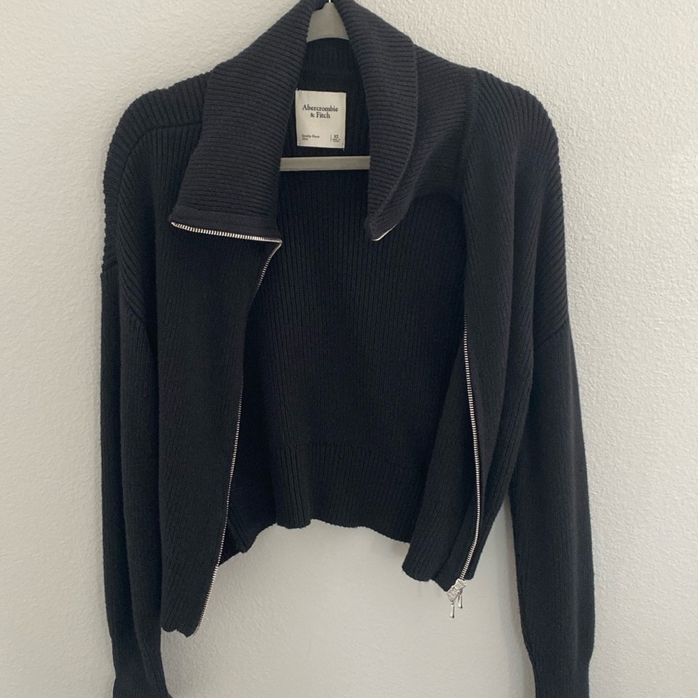 Abercrombie collared zip up sweater